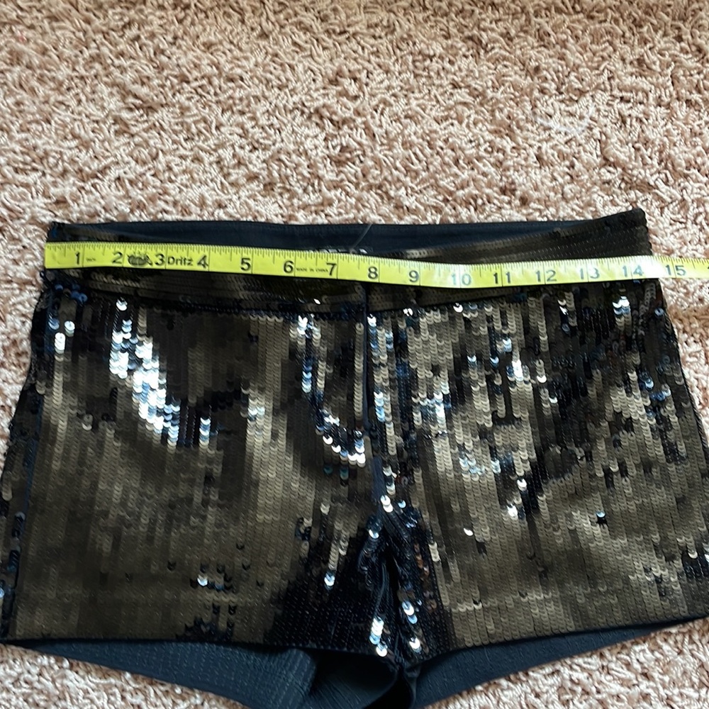 Express size 00 black sequin shorts - Picture 4 of 6